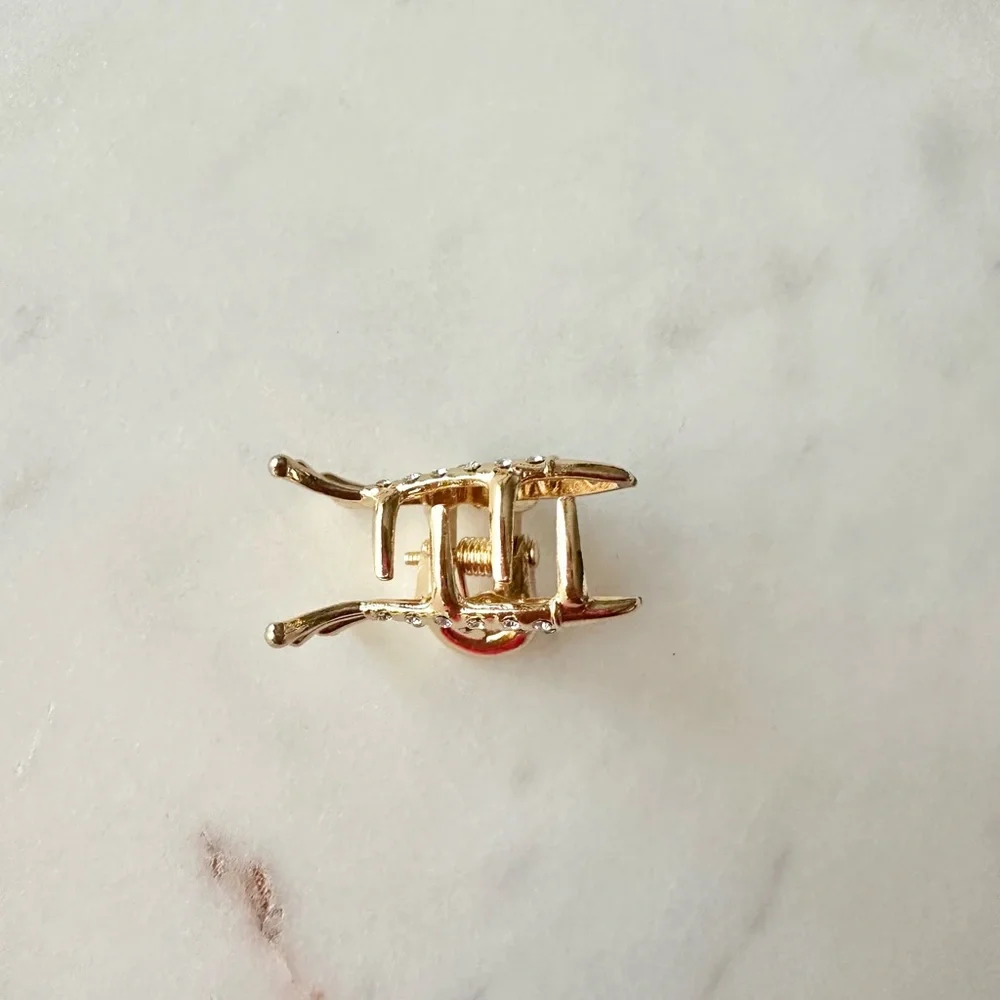 Gold Fish-Shaped Mini Hair Claw